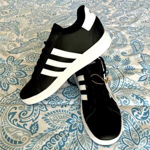 Adidas grand court 2k size 6youth